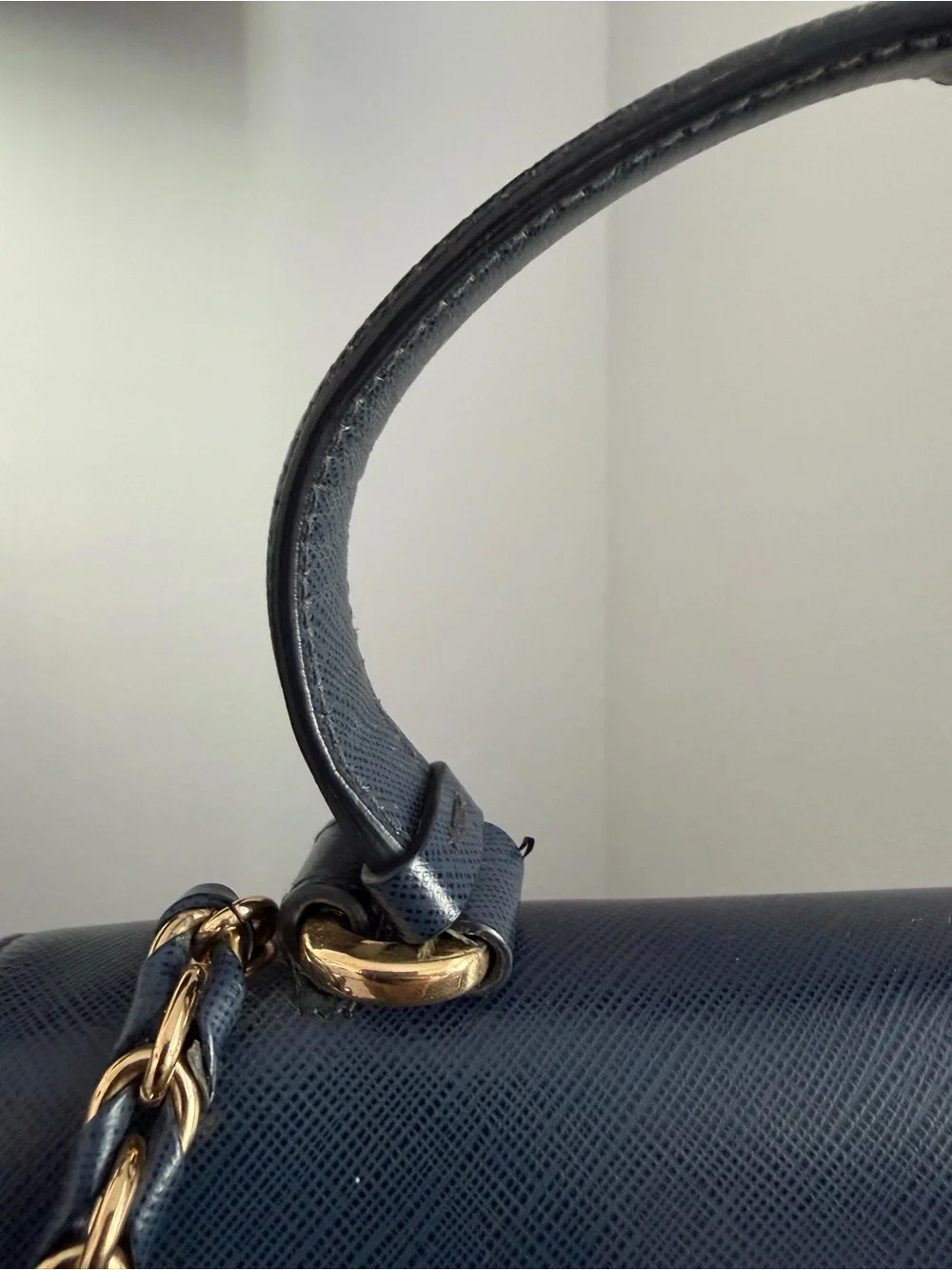Salvatore Ferragamo Navy Saffiano Leather Vara Shoulder Bag with Gold Hardware - Picture 8 of 16
